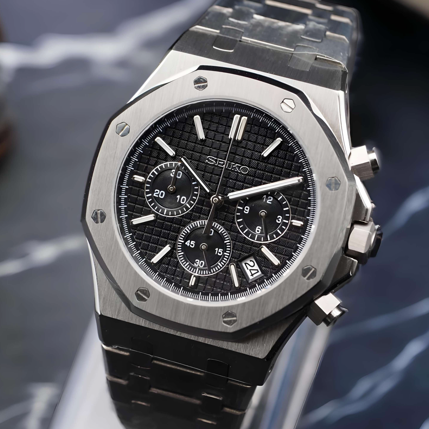 Royal Seikoak Black Chrono